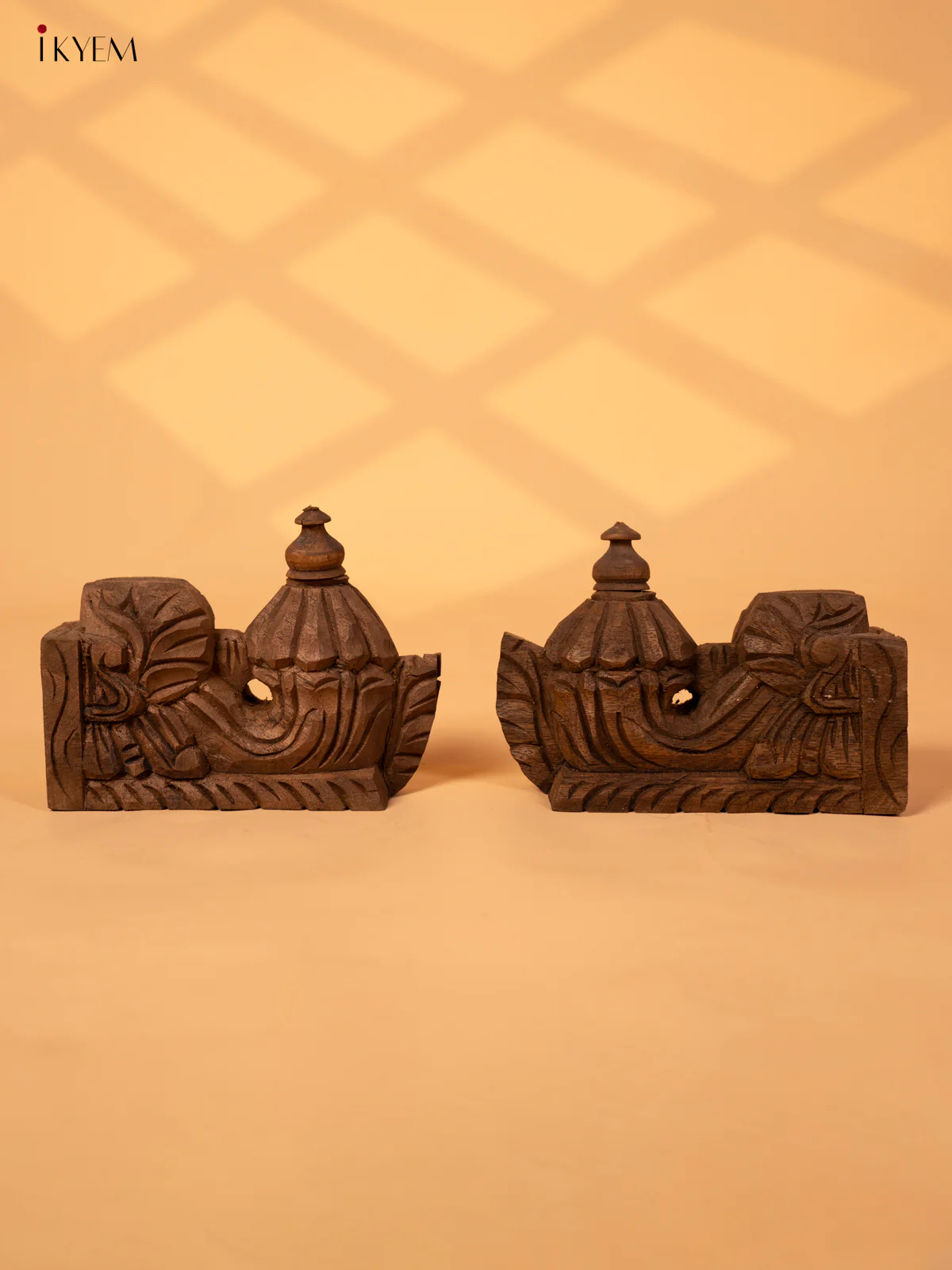 Hand Carved Wooden Yazhi Wall Bracket - KL10117 - Image 4